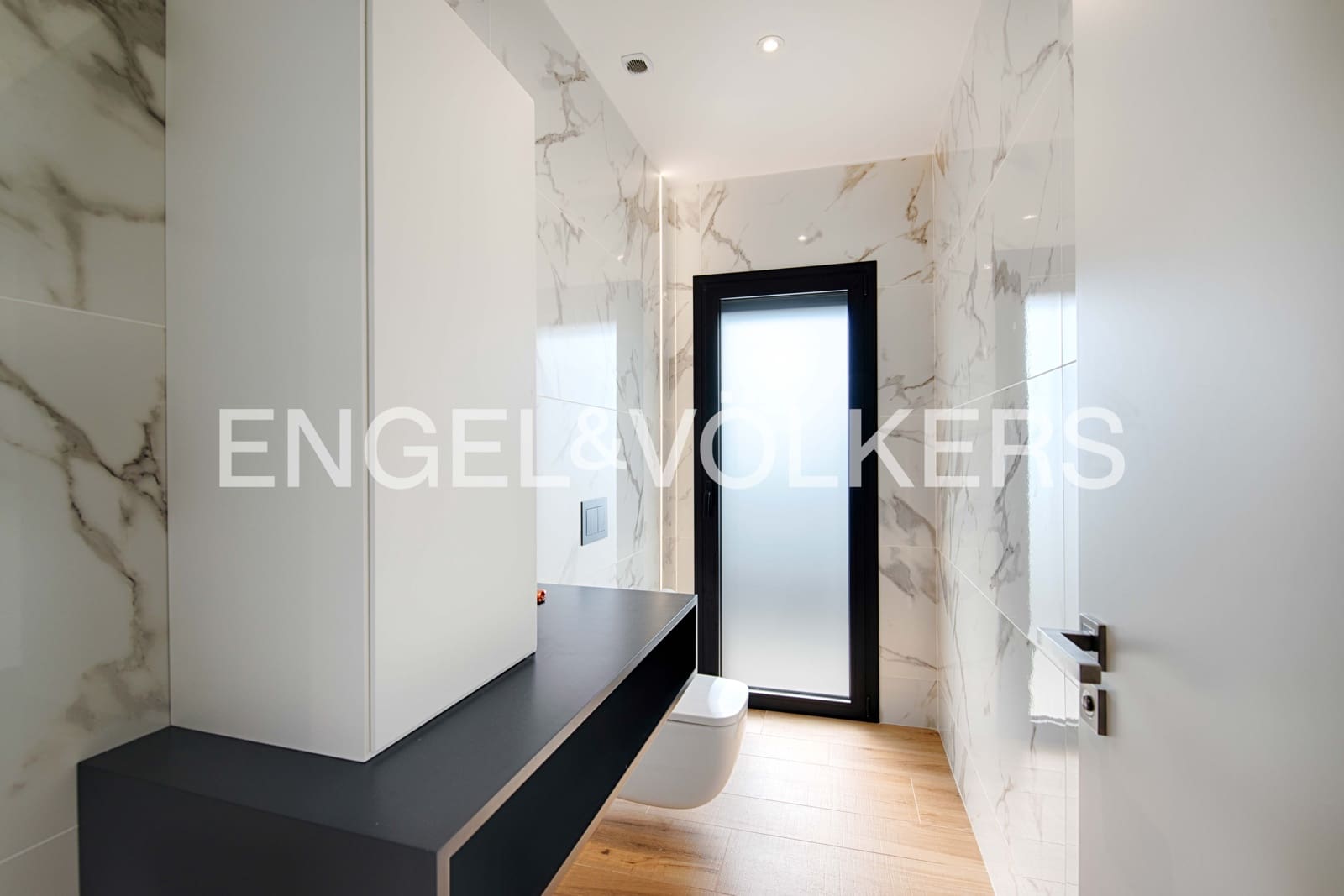 5 sovrum Villa till salu i Empuriabrava med pool garage - 3 250 000 € (Ref: 9005585)