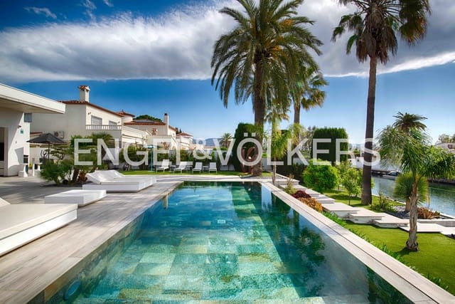 5 sypialnia Willa na sprzedaż w Empuriabrava, Castelló d'Empúries z basenem garażem - 3 250 000 € (Ref: 9005585)
