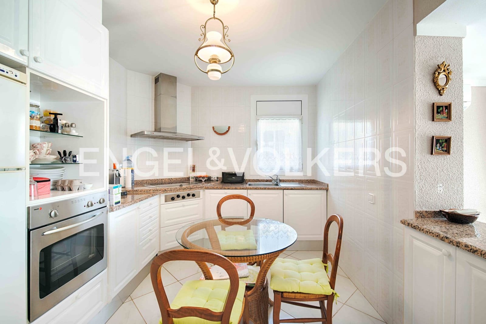 2 bedroom Apartment for sale in Roses - € 320,000 (Ref: 9005586)