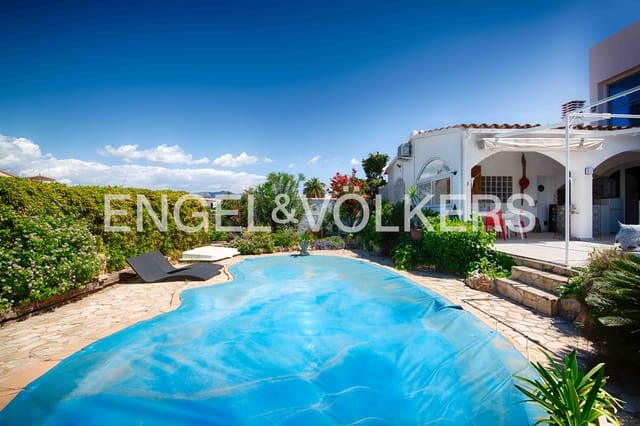 Chalet de 6 habitaciones en Empuriabrava, Castelló d'Empúries en venta con garaje - 1.100.000 € (Ref: 9005590)