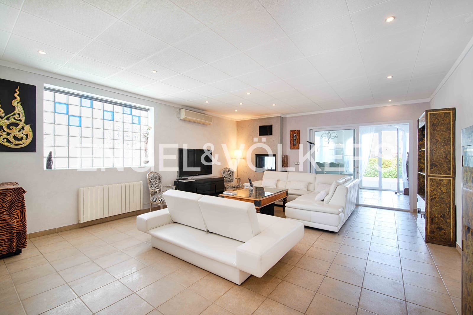 Chalet de 6 habitaciones en Empuriabrava en venta con garaje - 1.100.000 € (Ref: 9005590)