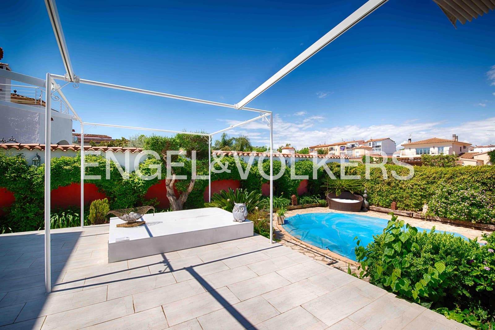 Chalet de 6 habitaciones en Empuriabrava en venta con garaje - 1.100.000 € (Ref: 9005590)