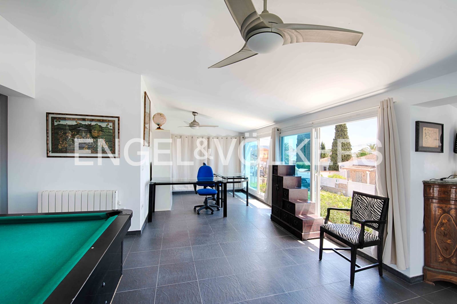 Chalet de 6 habitaciones en Empuriabrava en venta con garaje - 1.100.000 € (Ref: 9005590)