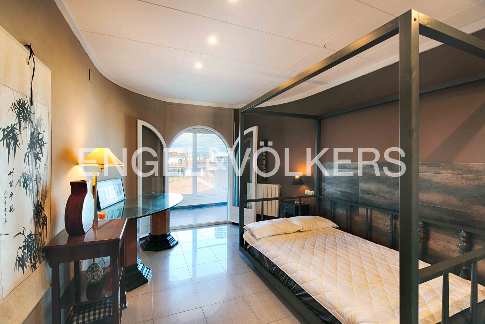 Chalet de 6 habitaciones en Empuriabrava en venta con garaje - 1.100.000 € (Ref: 9005590)