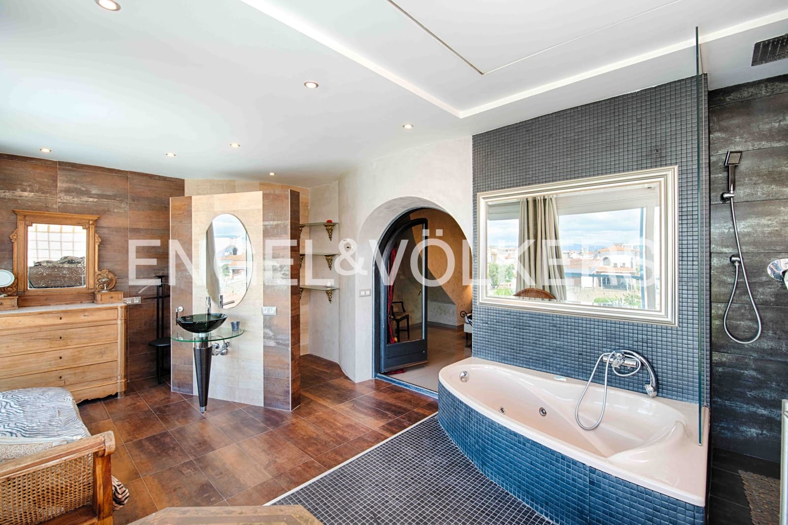 Chalet de 6 habitaciones en Empuriabrava en venta con garaje - 1.100.000 € (Ref: 9005590)