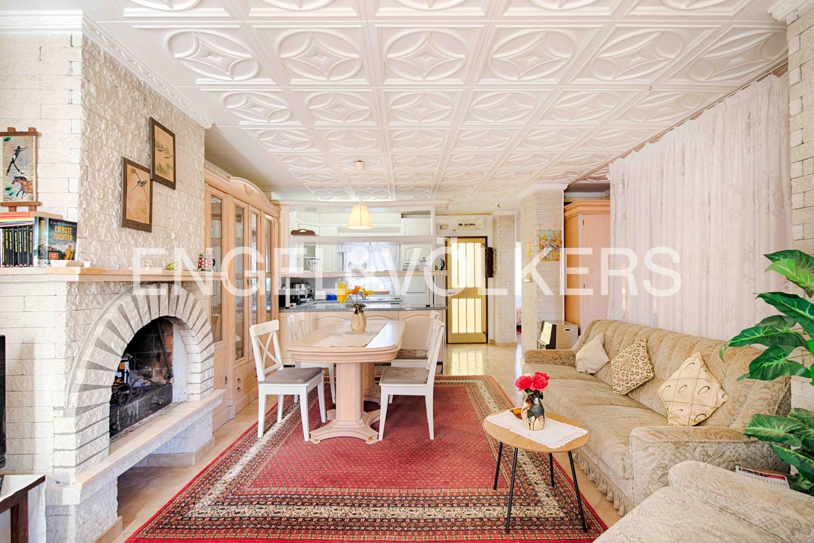 11 makuuhuone Huvila myytävänä paikassa Empuriabrava mukana uima-altaan 
autotalli - 1 200 000 € (Ref: 9005593)