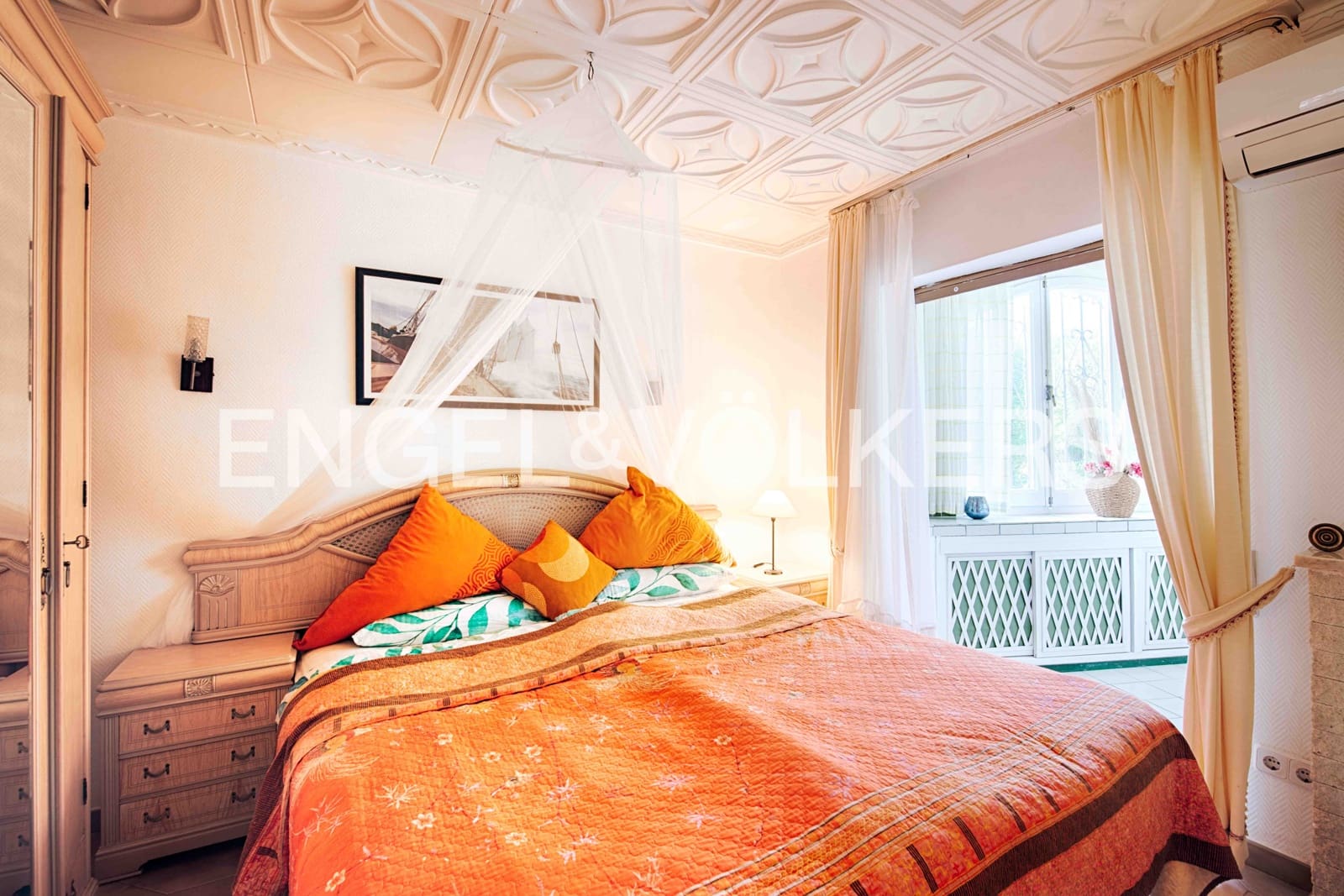 11 makuuhuone Huvila myytävänä paikassa Empuriabrava mukana uima-altaan 
autotalli - 1 200 000 € (Ref: 9005593)