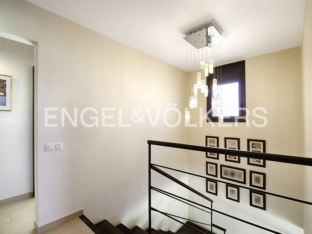 4 quarto Moradia para venda em Empuriabrava com piscina garagem - 1 499 000 € (Ref: 9005596)