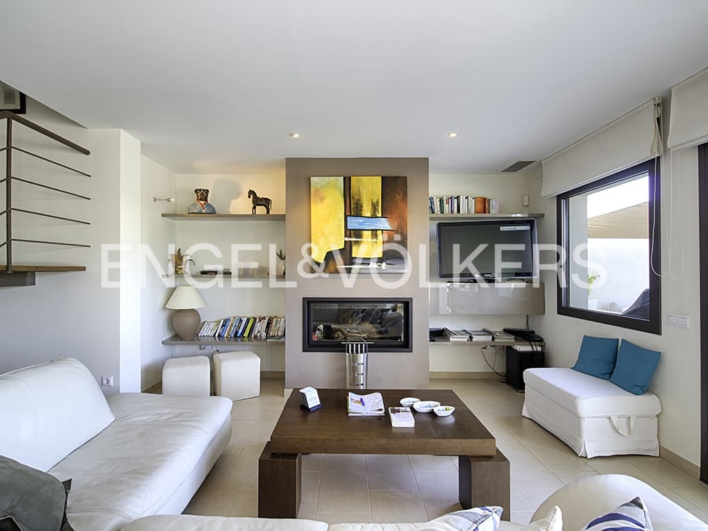 4 quarto Moradia para venda em Empuriabrava com piscina garagem - 1 499 000 € (Ref: 9005596)