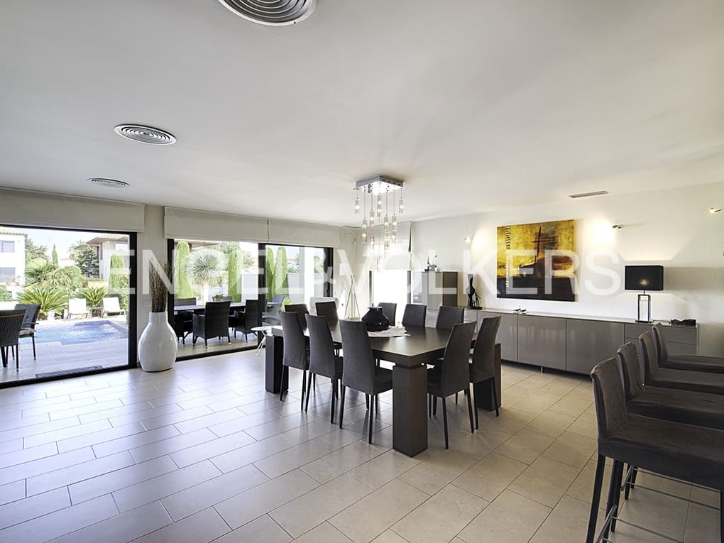 4 quarto Moradia para venda em Empuriabrava com piscina garagem - 1 499 000 € (Ref: 9005596)