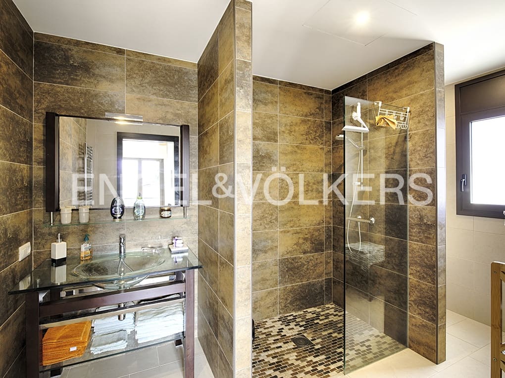 4 quarto Moradia para venda em Empuriabrava com piscina garagem - 1 499 000 € (Ref: 9005596)