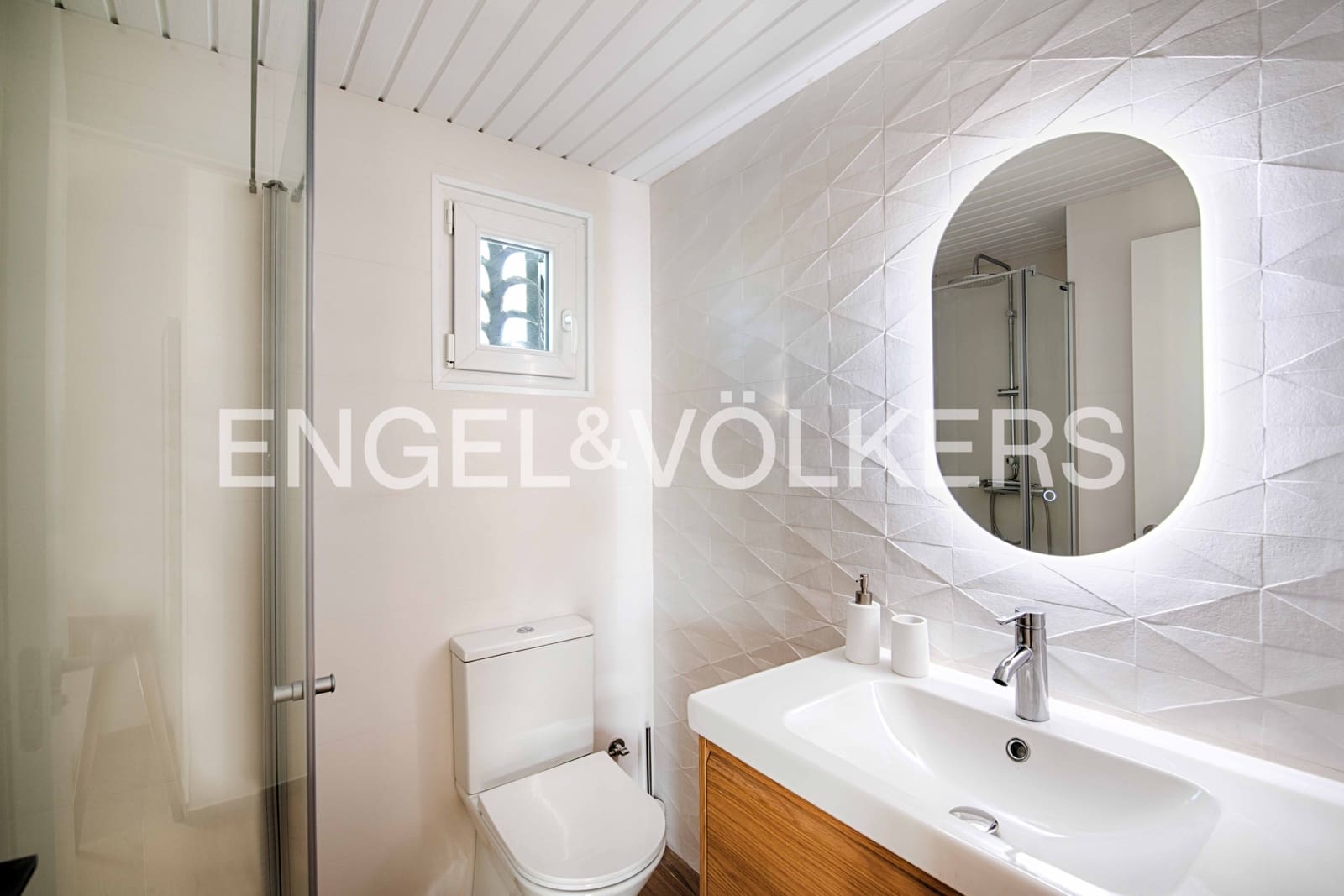 3 soveværelse Villa til salg i Empuriabrava med swimmingpool garage - € 770.000 (Ref: 9005598)