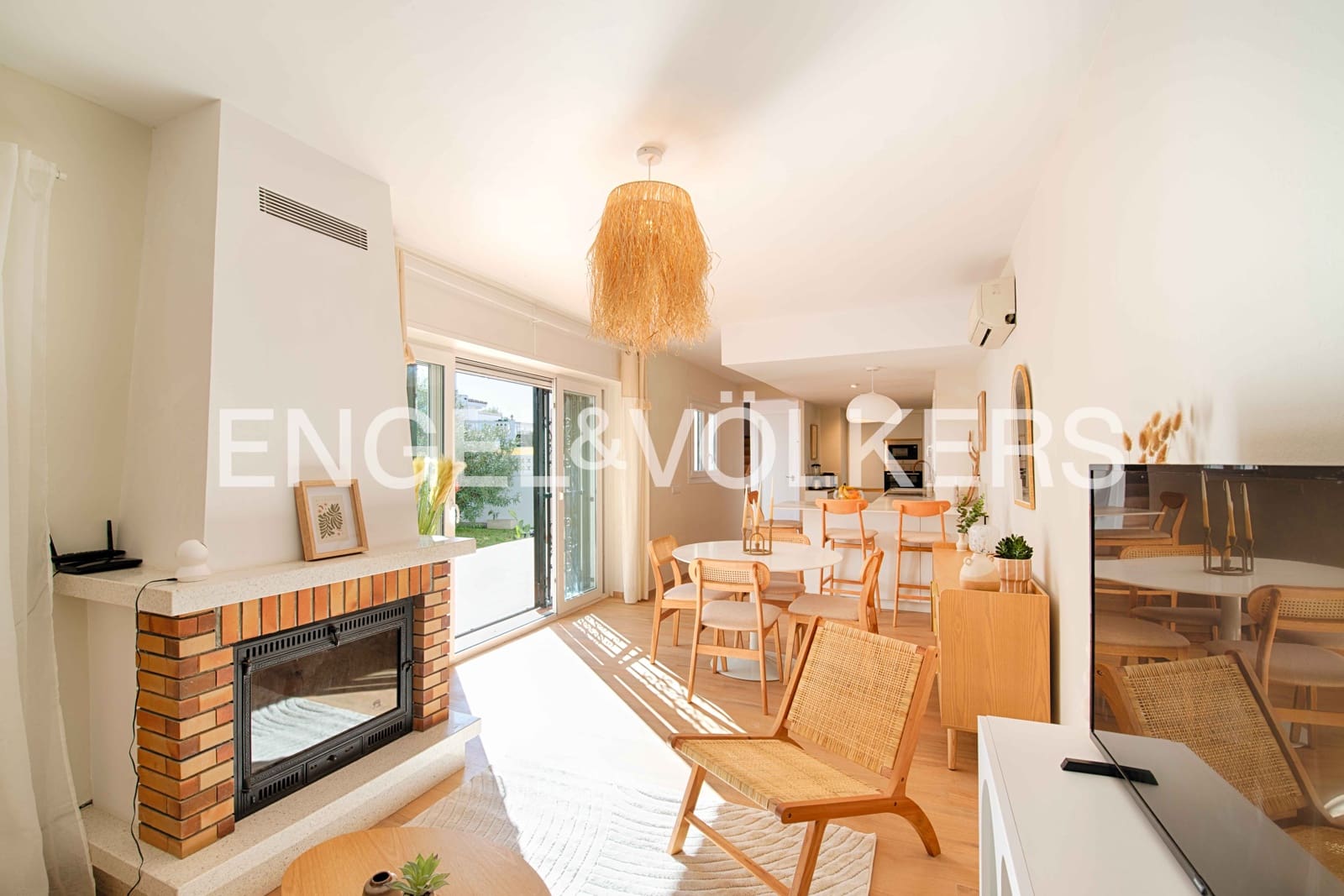 3 soveværelse Villa til salg i Empuriabrava med swimmingpool garage - € 770.000 (Ref: 9005598)