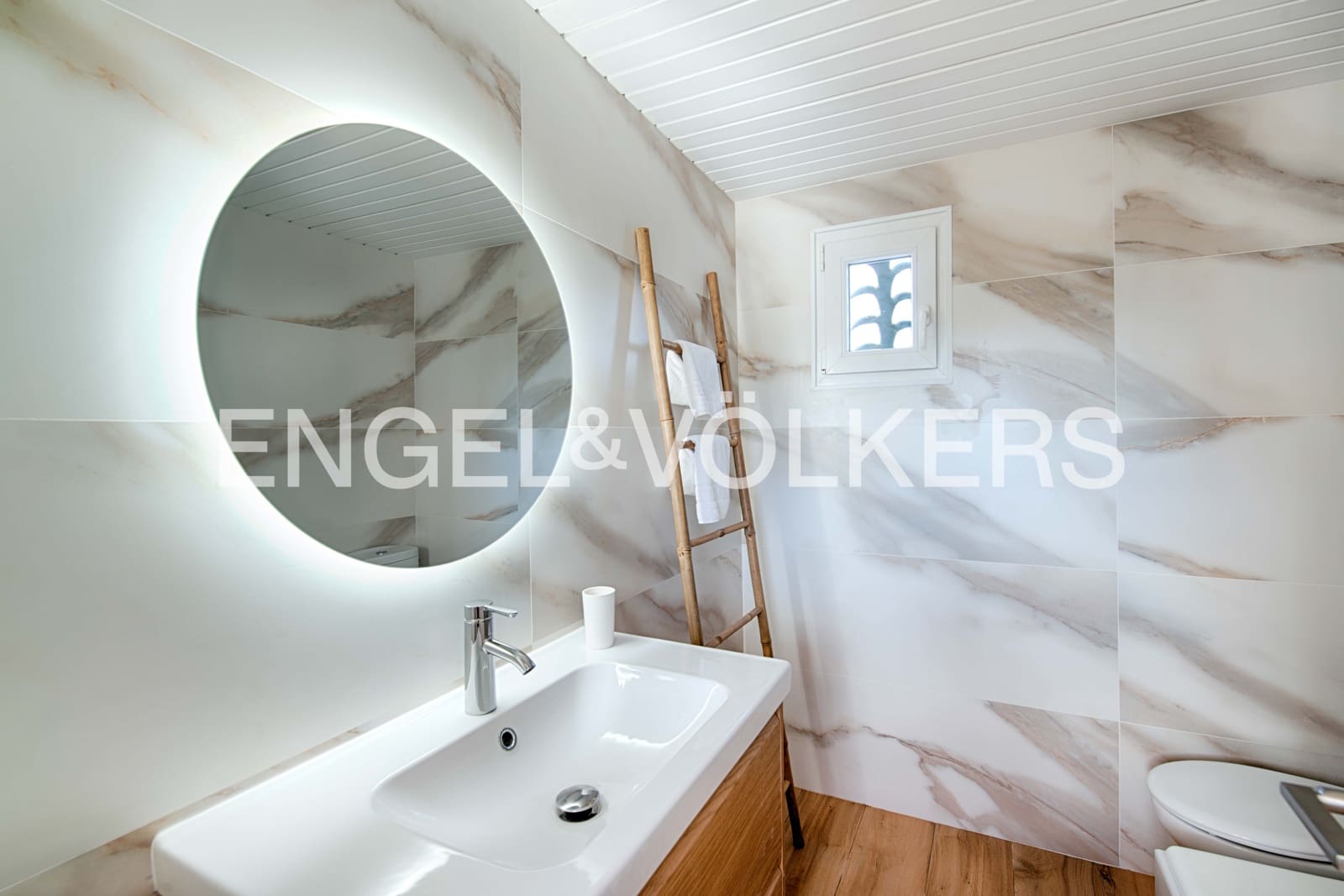 3 soveværelse Villa til salg i Empuriabrava med swimmingpool garage - € 770.000 (Ref: 9005598)