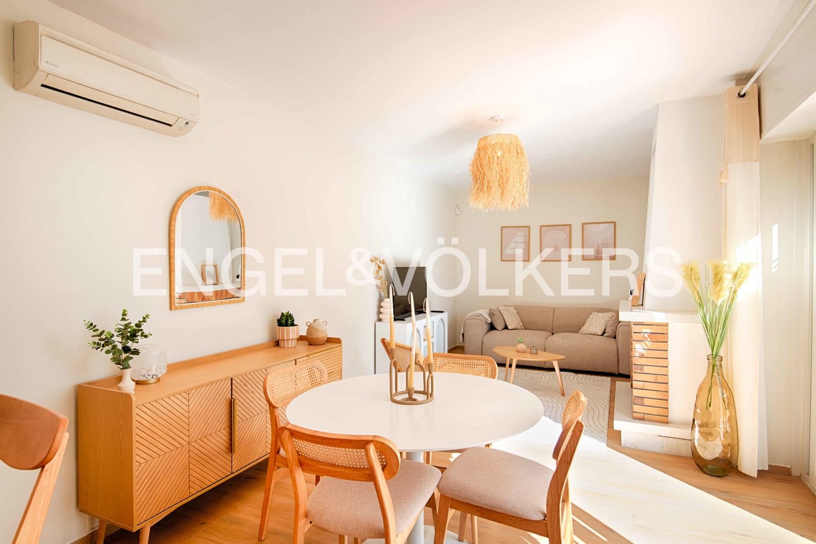 Chalet de 3 habitaciones en Empuriabrava en venta con piscina garaje - 735.000 € (Ref: 9005598)