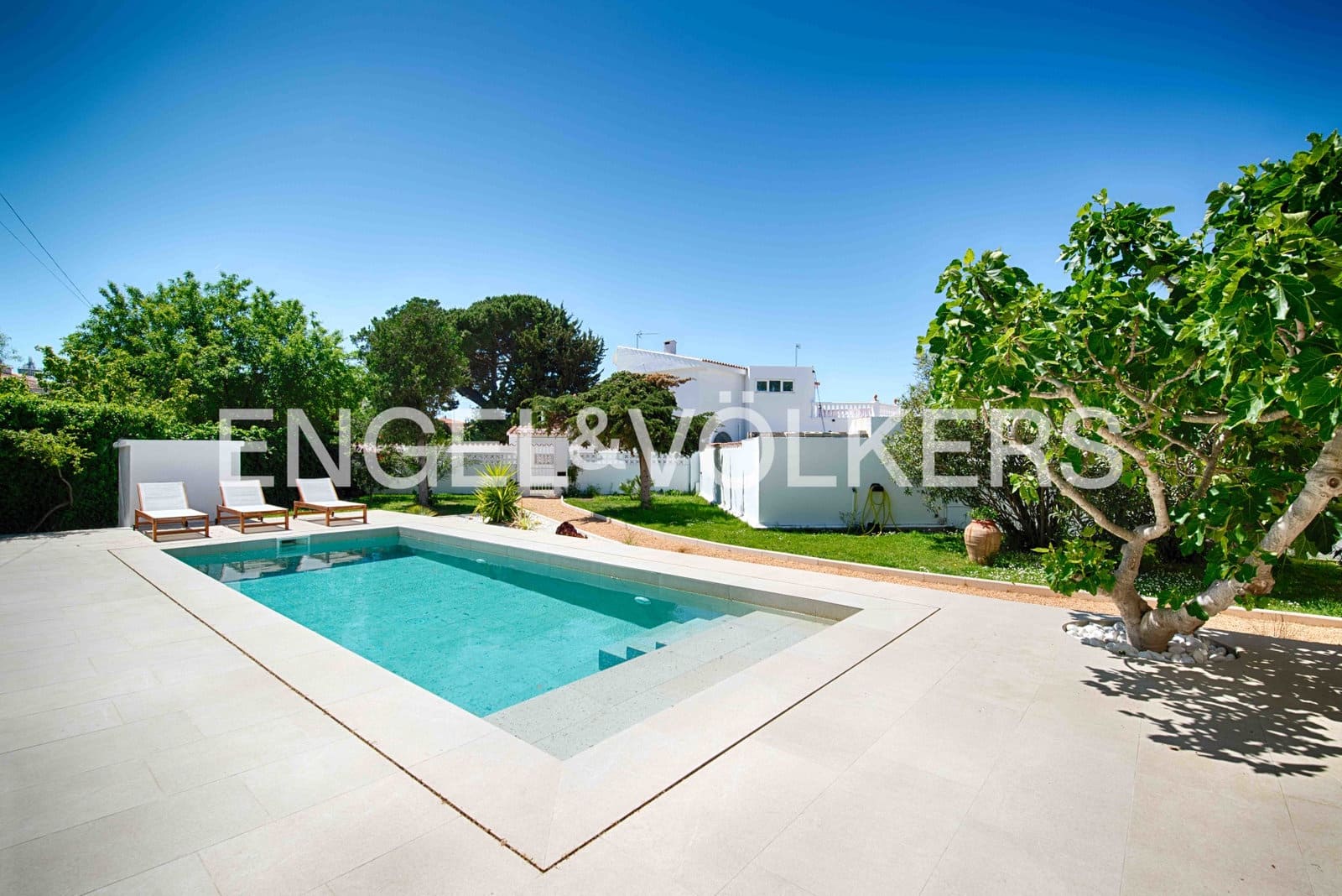 Chalet de 3 habitaciones en Empuriabrava en venta con piscina garaje - 735.000 € (Ref: 9005598)