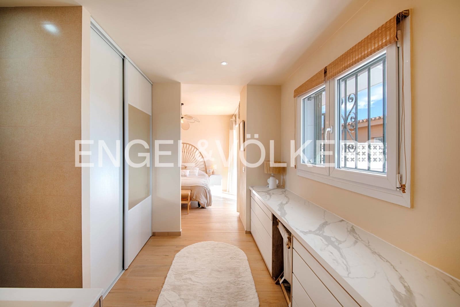 Chalet de 3 habitaciones en Empuriabrava en venta con piscina garaje - 735.000 € (Ref: 9005598)