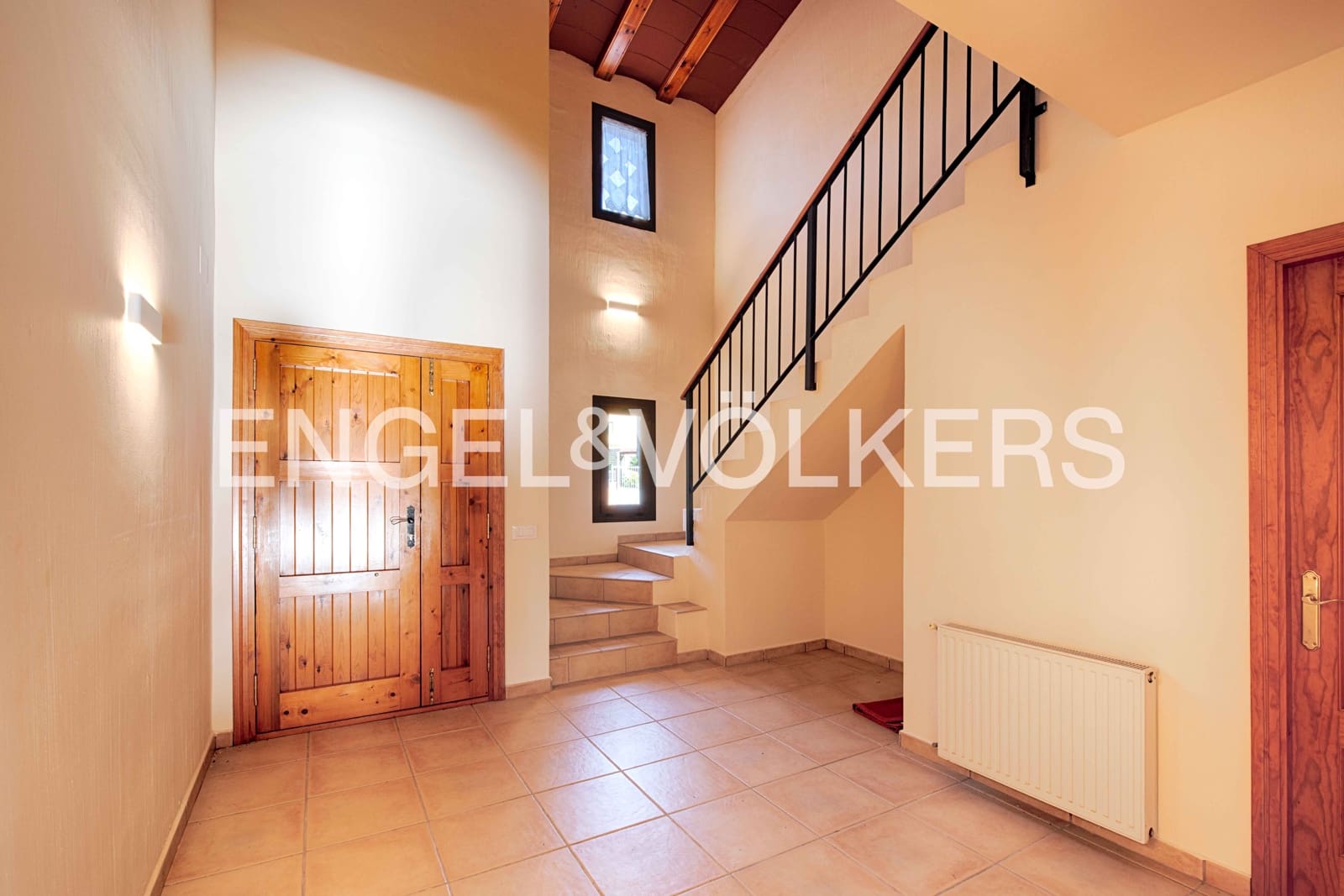 4 soveværelse Villa til salg i Peralada med swimmingpool garage - € 699.000 (Ref: 9005599)