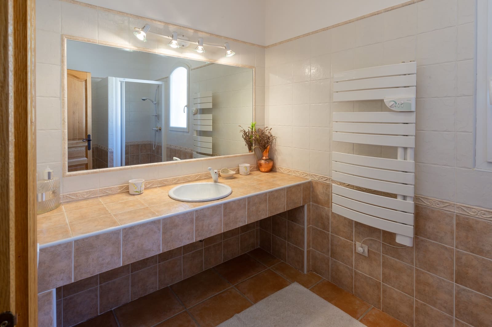 5 soveværelse Villa til salg i Pau med swimmingpool - € 899.000 (Ref: 9005601)