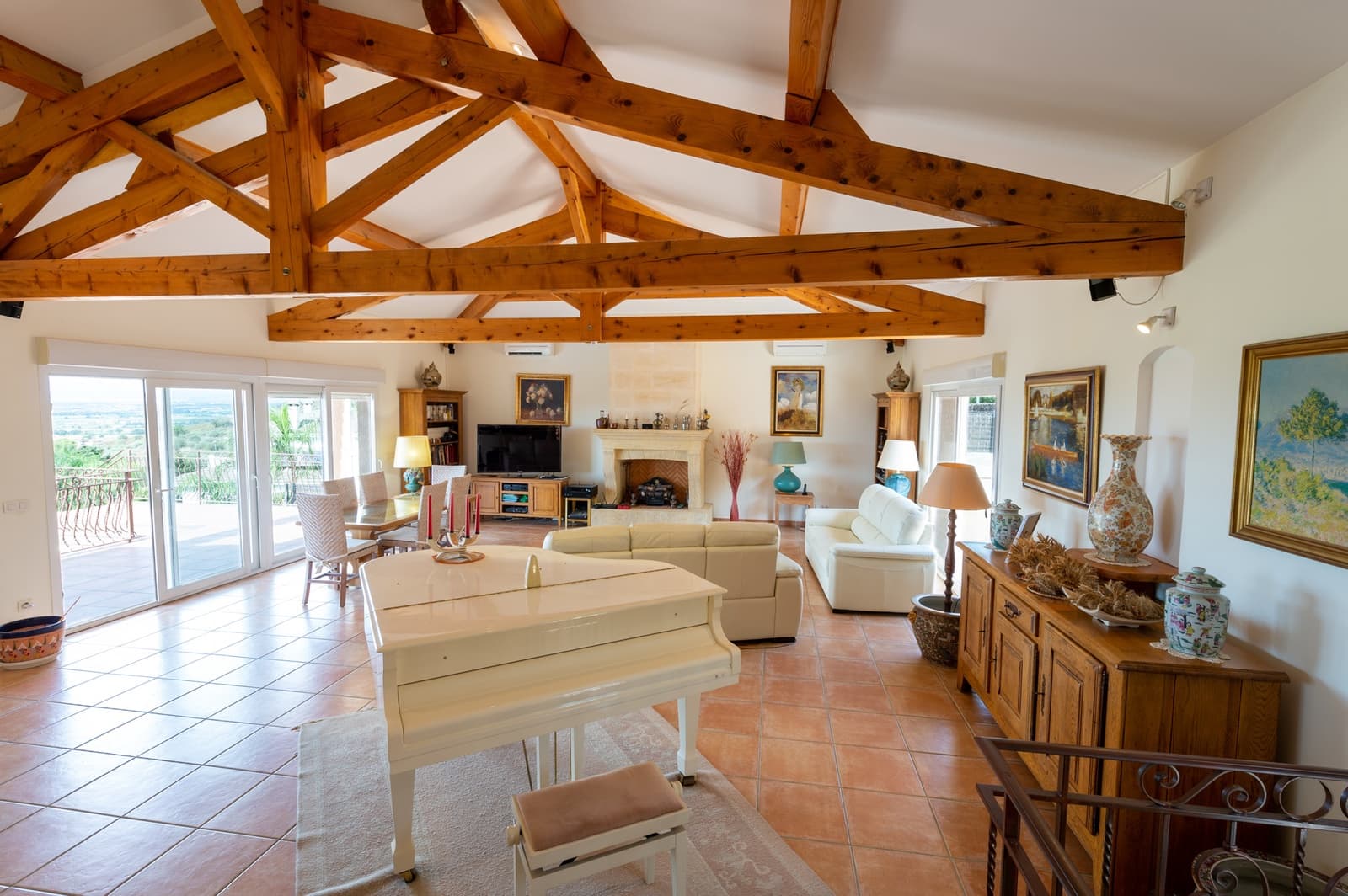 5 soveværelse Villa til salg i Pau med swimmingpool - € 899.000 (Ref: 9005601)