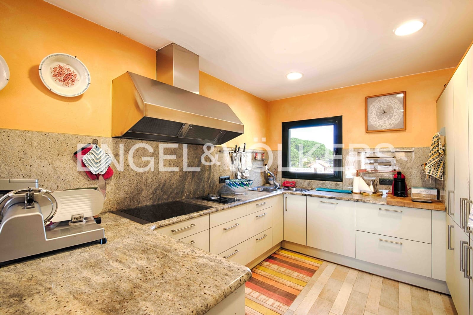 4 soveværelse Villa til salg i Empuriabrava med swimmingpool garage - € 820.000 (Ref: 9005603)