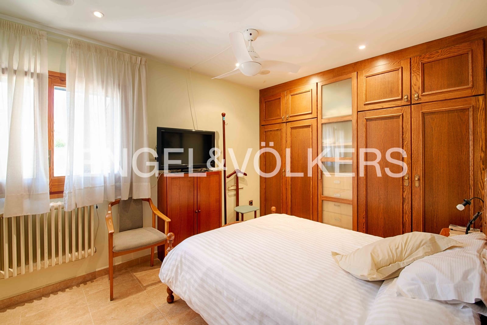 4 soveværelse Villa til salg i Empuriabrava med swimmingpool garage - € 820.000 (Ref: 9005603)