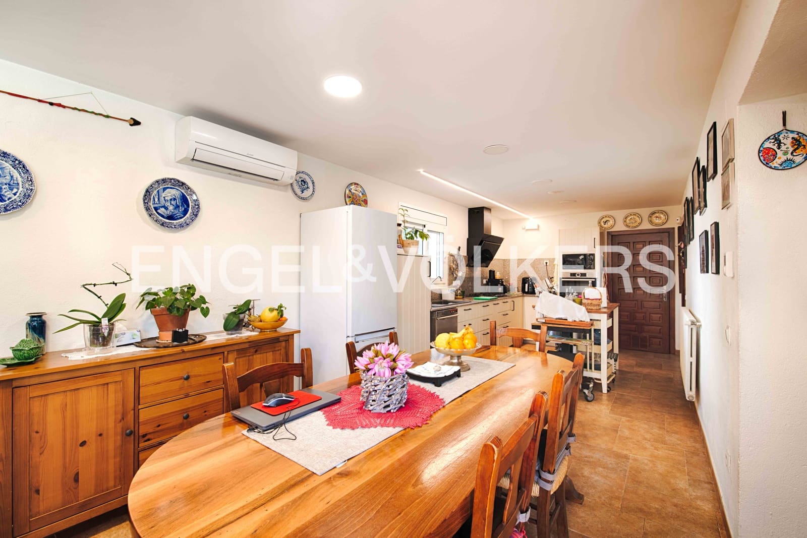 4 soveværelse Villa til salg i Empuriabrava med swimmingpool garage - € 820.000 (Ref: 9005603)