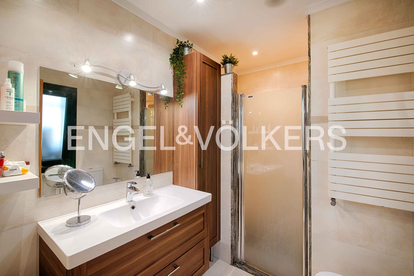 4 soveværelse Villa til salg i Empuriabrava med swimmingpool garage - € 820.000 (Ref: 9005603)