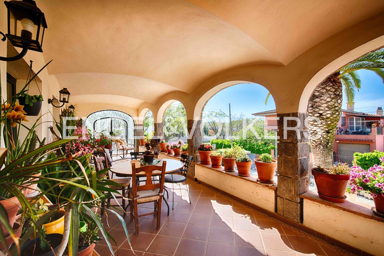 4 soveværelse Villa til salg i Empuriabrava med swimmingpool garage - € 820.000 (Ref: 9005603)