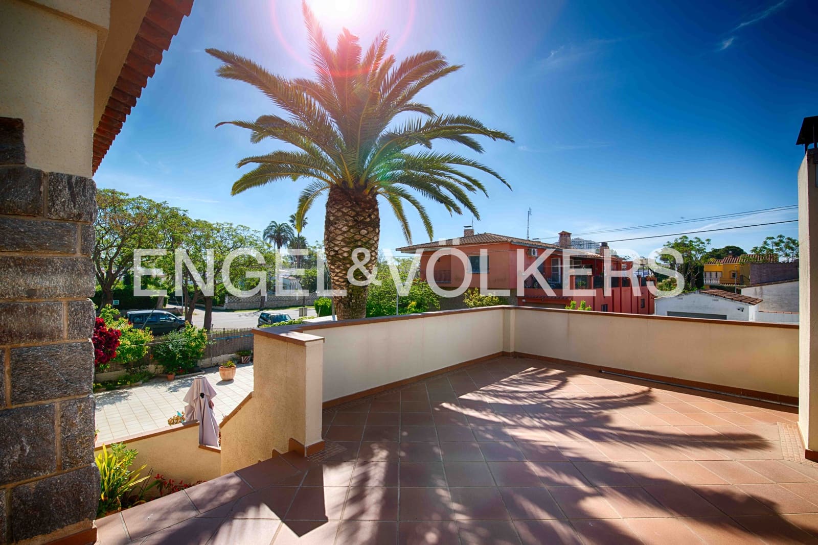 4 soveværelse Villa til salg i Empuriabrava med swimmingpool garage - € 820.000 (Ref: 9005603)