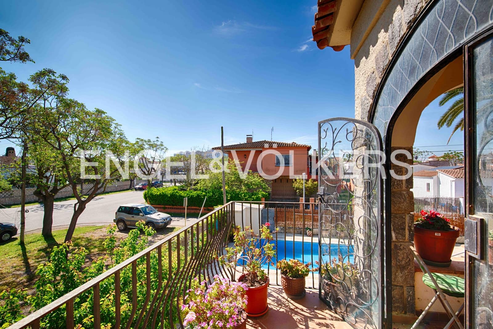 4 soveværelse Villa til salg i Empuriabrava med swimmingpool garage - € 820.000 (Ref: 9005603)