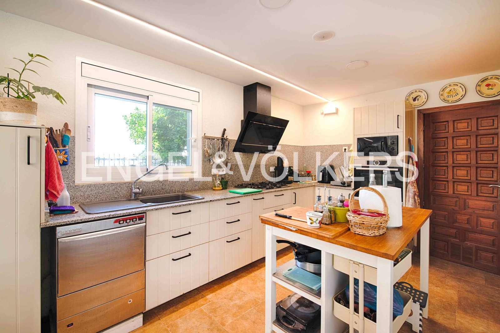 4 makuuhuone Huvila myytävänä paikassa Empuriabrava mukana uima-altaan 
autotalli - 795 000 € (Ref: 9005603)