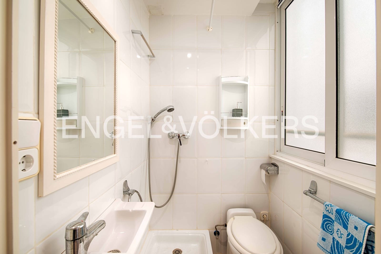 2 bedroom Apartment for sale in Roses - € 398,000 (Ref: 9005605)