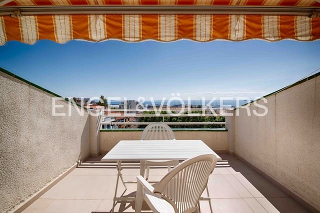 2 bedroom Apartment for sale in Roses - € 398,000 (Ref: 9005605)