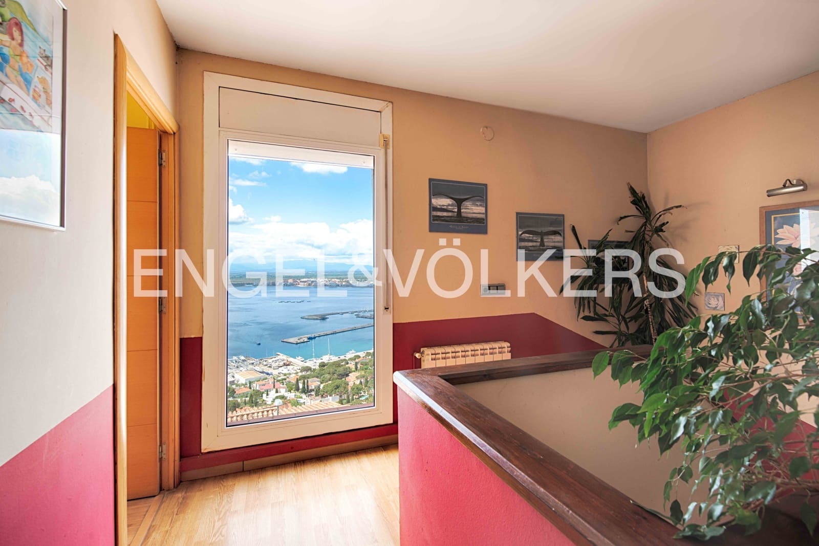 3 soveværelse Villa til salg i Roses med swimmingpool - € 790.000 (Ref: 9005607)