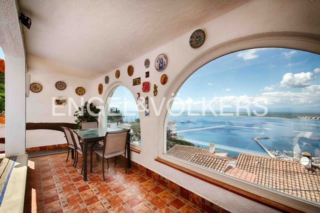 3 soveværelse Villa til salg i Roses med swimmingpool - € 790.000 (Ref: 9005607)