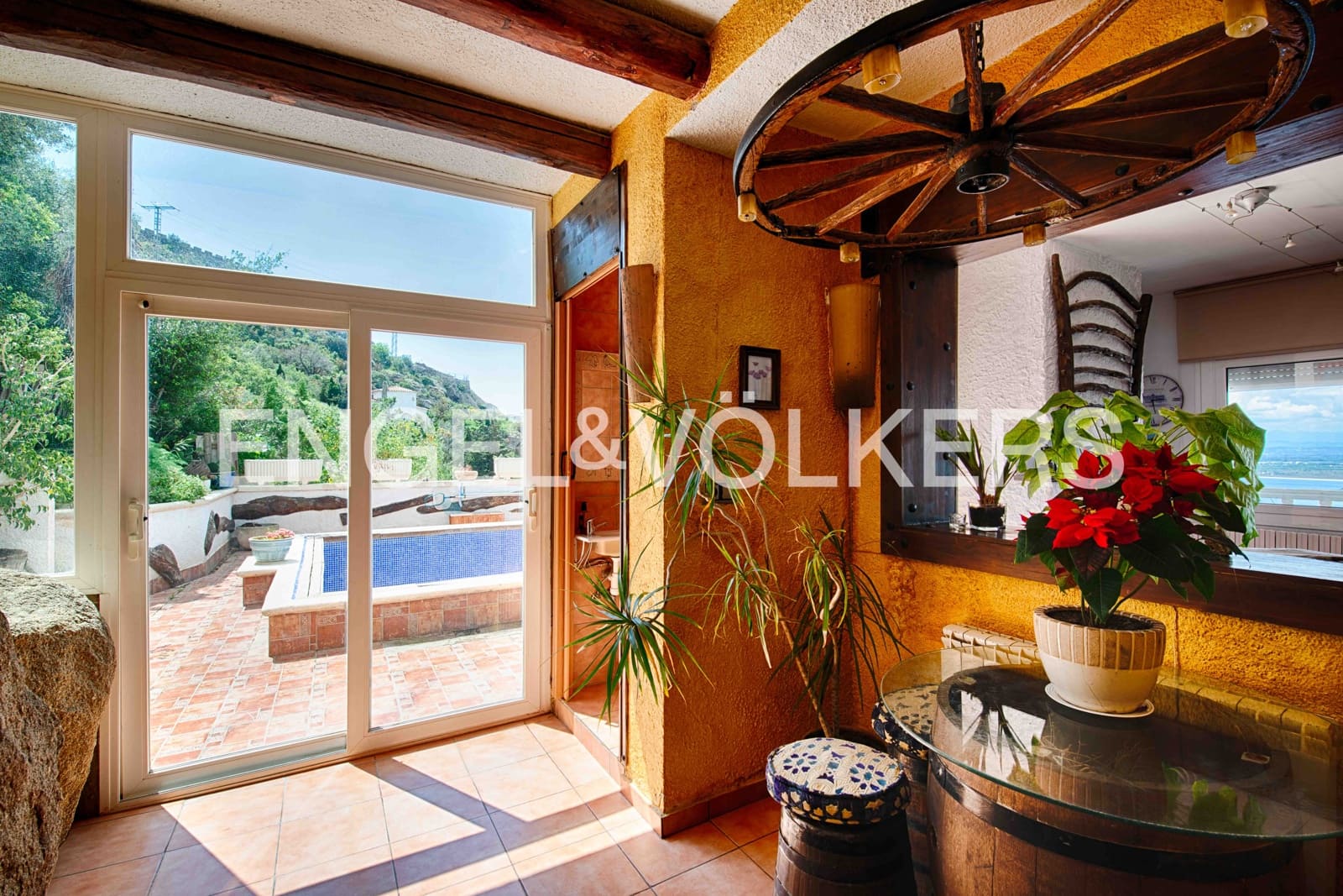 3 soveværelse Villa til salg i Roses med swimmingpool - € 790.000 (Ref: 9005607)