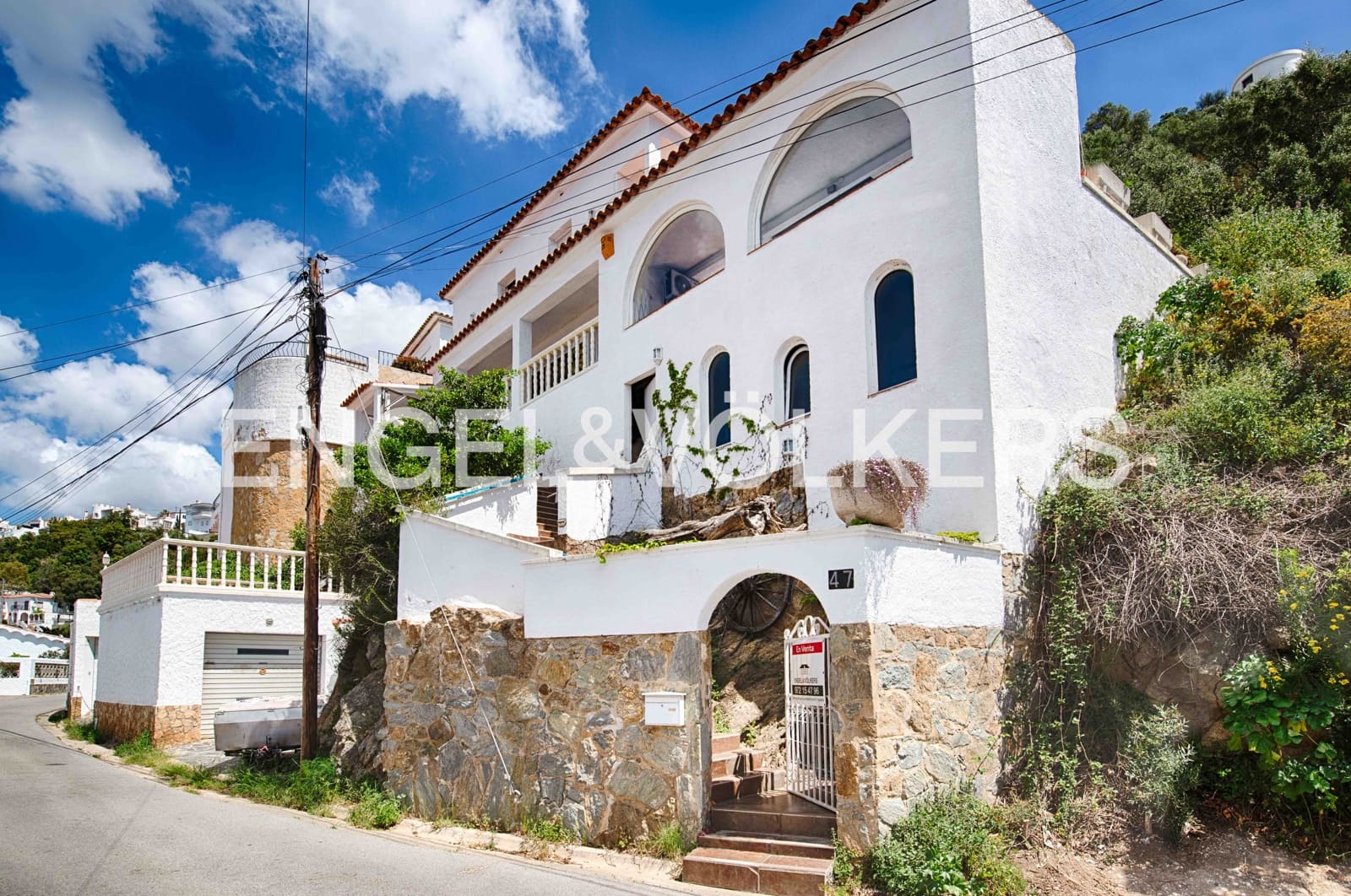 3 soveværelse Villa til salg i Roses med swimmingpool - € 790.000 (Ref: 9005607)