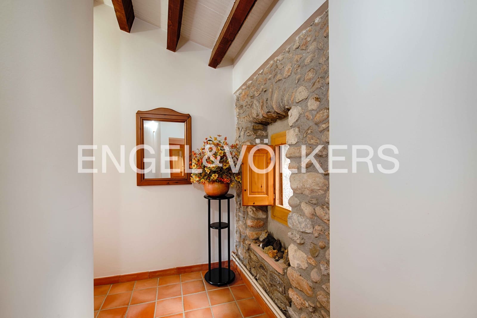 4 soveværelse Byhus til salg i Cabanelles - € 695.000 (Ref: 9005613)