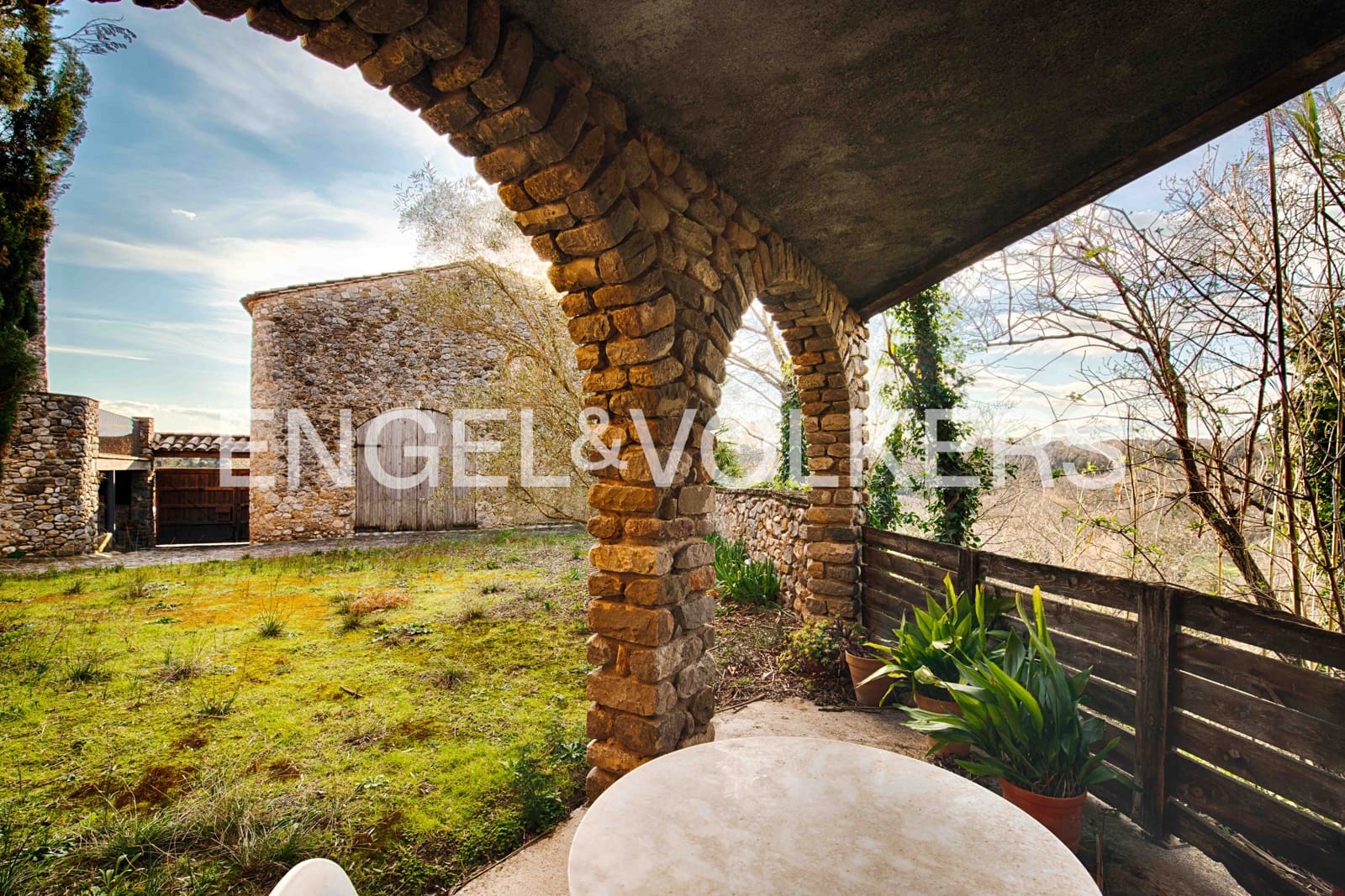 4 soveværelse Byhus til salg i Cabanelles - € 695.000 (Ref: 9005613)