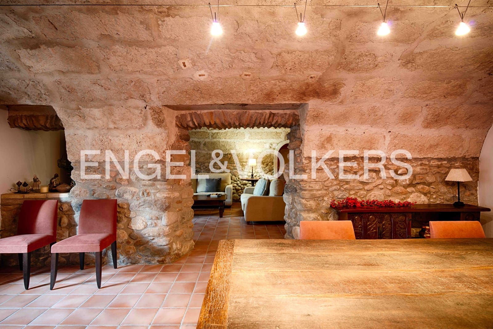 4 soveværelse Byhus til salg i Cabanelles - € 695.000 (Ref: 9005613)