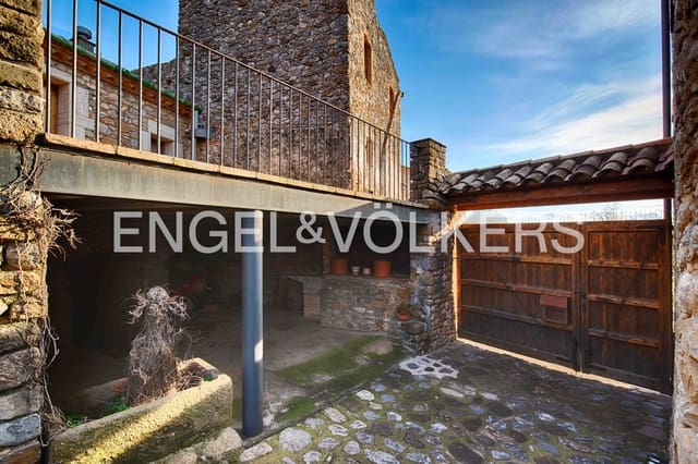 4 sovrum Hus till salu i Cabanelles - 695 000 € (Ref: 9005613)