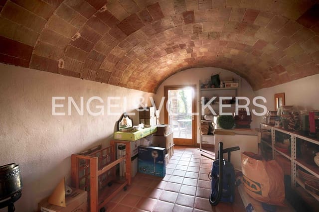 4 sovrum Hus till salu i Cabanelles - 695 000 € (Ref: 9005613)