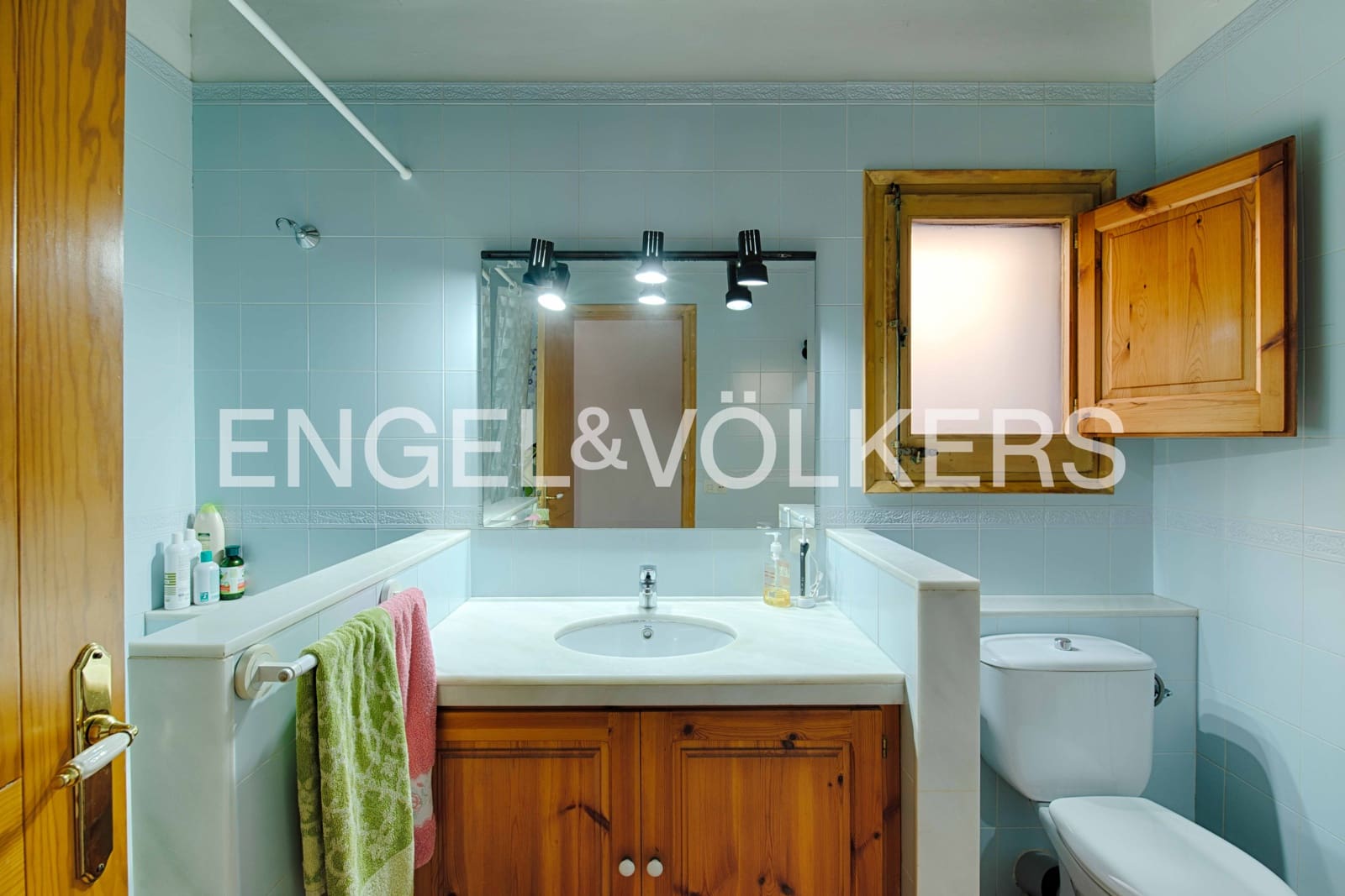 4 soveværelse Byhus til salg i Cabanelles - € 695.000 (Ref: 9005613)