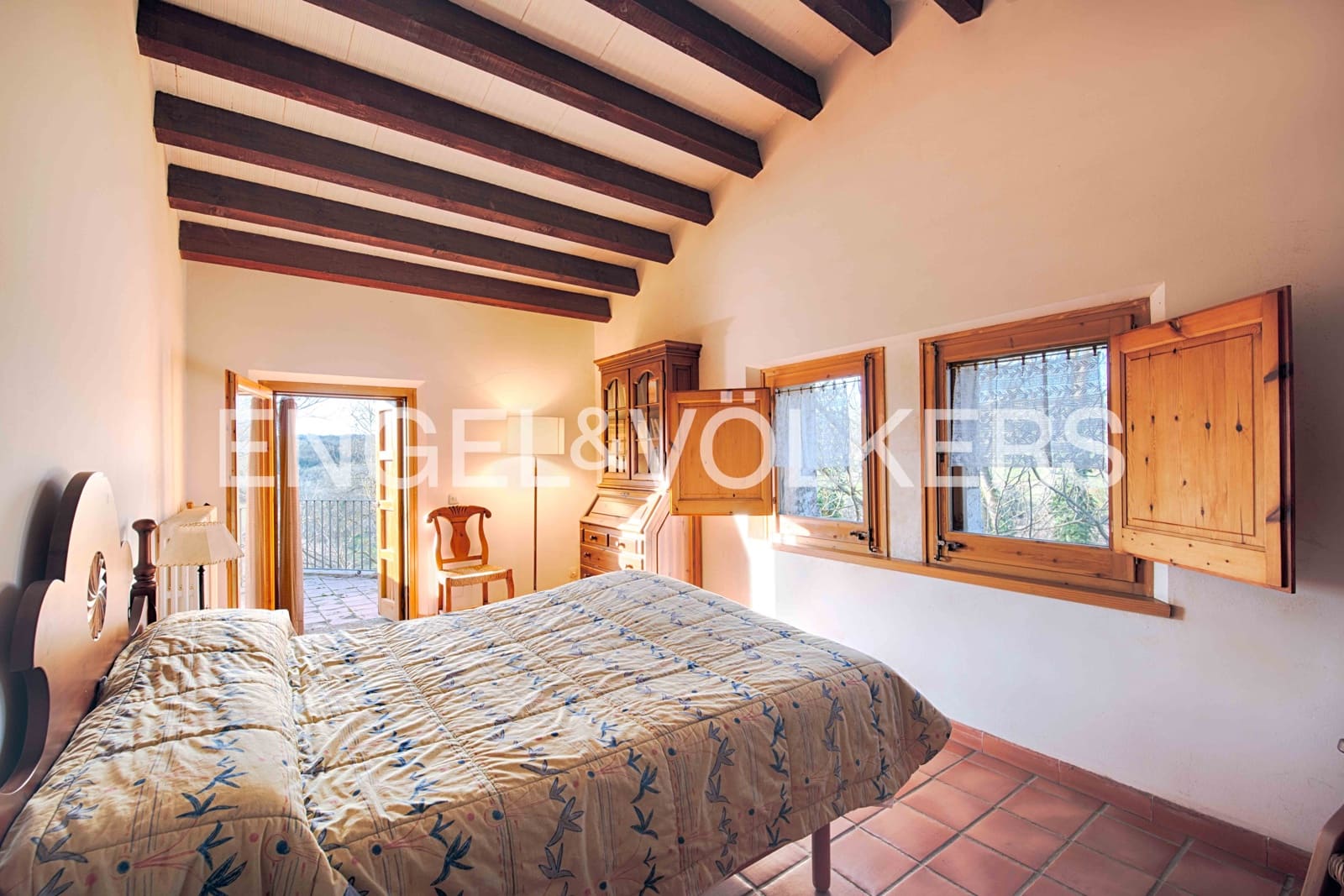 4 soveværelse Byhus til salg i Cabanelles - € 695.000 (Ref: 9005613)