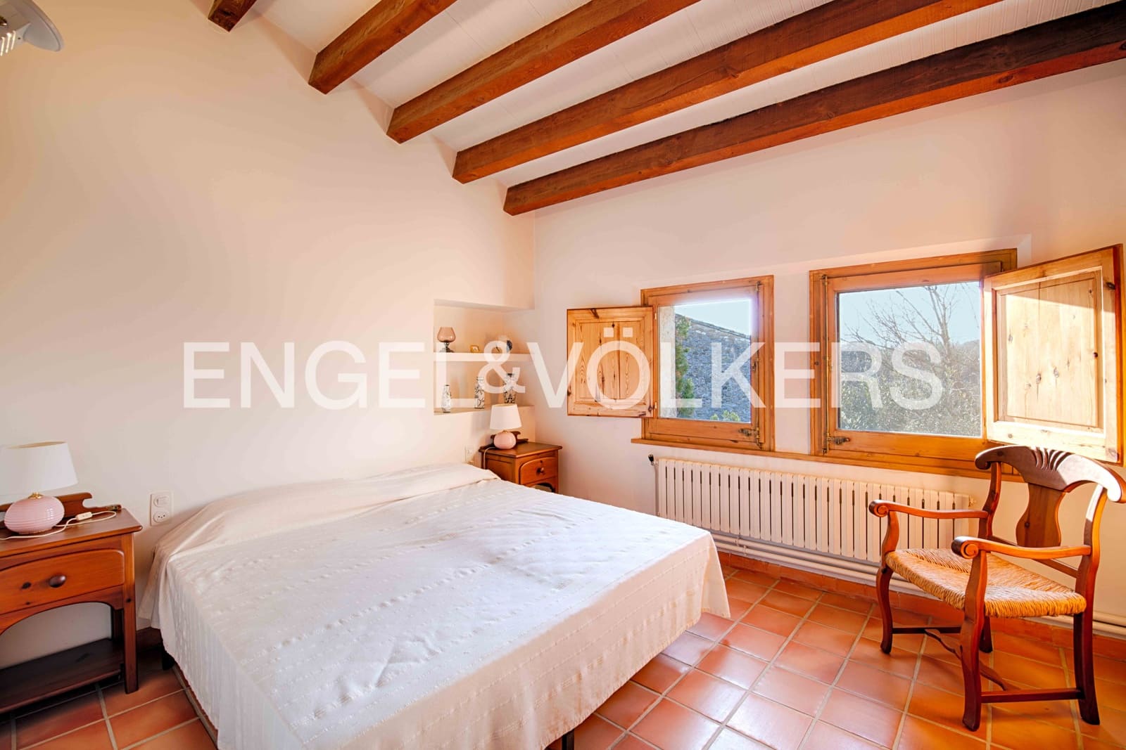 4 soveværelse Byhus til salg i Cabanelles - € 695.000 (Ref: 9005613)