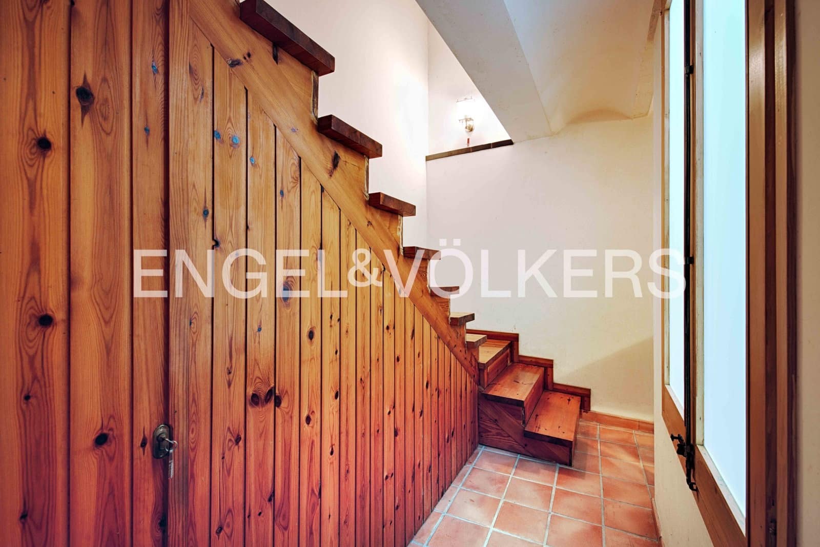 4 bedroom Townhouse for sale in Cabanelles - € 695,000 (Ref: 9005613)