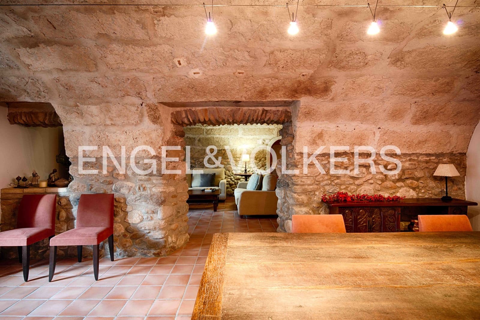 4 bedroom Townhouse for sale in Cabanelles - € 695,000 (Ref: 9005613)