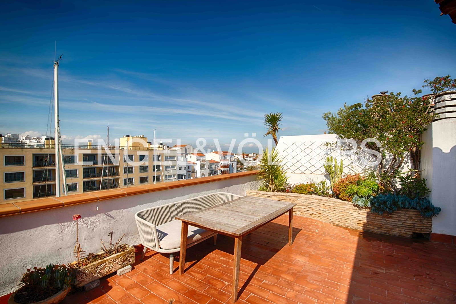 3 makuuhuone Huoneisto myytävänä paikassa Empuriabrava mukana 
autotalli - 395 000 € (Ref: 9005617)