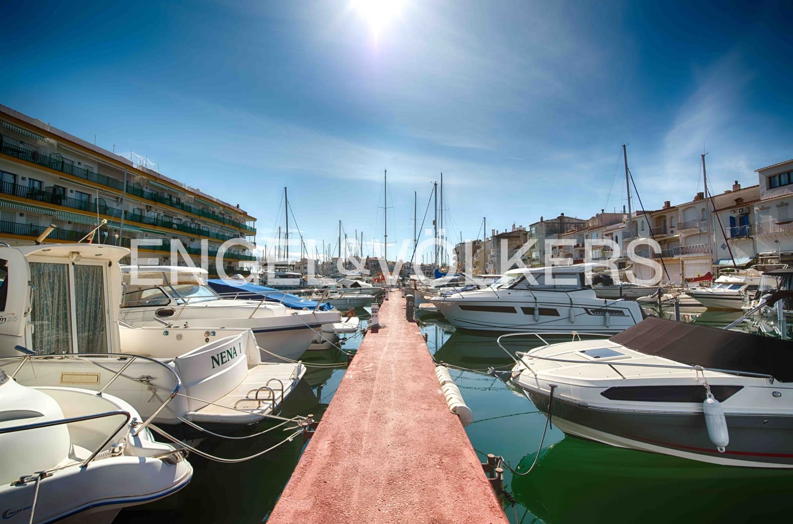 3 makuuhuone Huoneisto myytävänä paikassa Empuriabrava mukana 
autotalli - 395 000 € (Ref: 9005617)